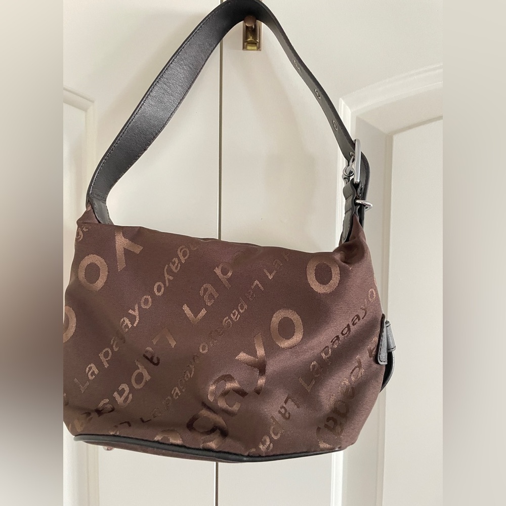 La Pagayo Shoulder Bag